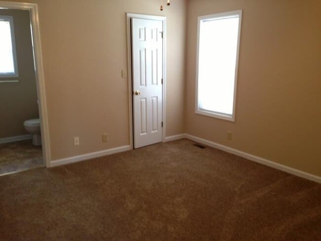 Photo - 3 Bedroom 2 Bath Home For Rent Near Post!
