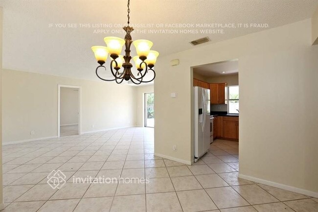 Photo - 9331 NW 43rd St