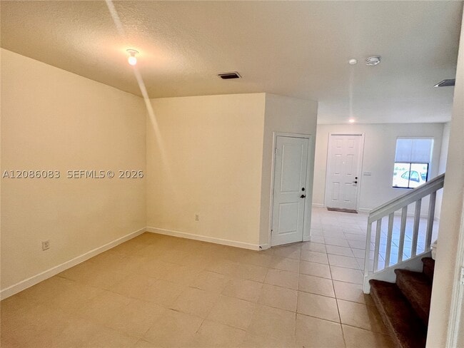 Photo - 3342 W 112th St