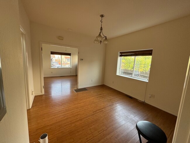 Photo - 3714 39th Ave Unit 3714