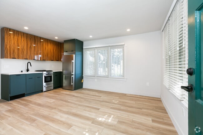 Building Photo - 1423 Ridge Way Unit 1423 Rental