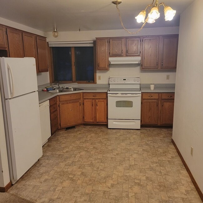 Building Photo - 117-117 Cimarron Ct Unit 117