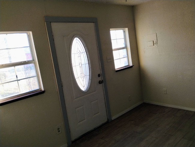 Photo - 1311 Sanco St