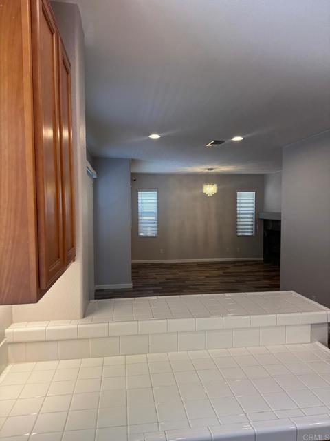 4101 Avenida