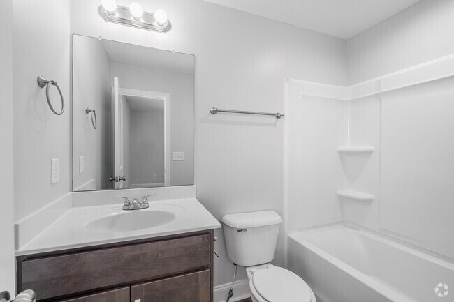 2BR, 2.5BA - 1,100SF - Second Bathroom