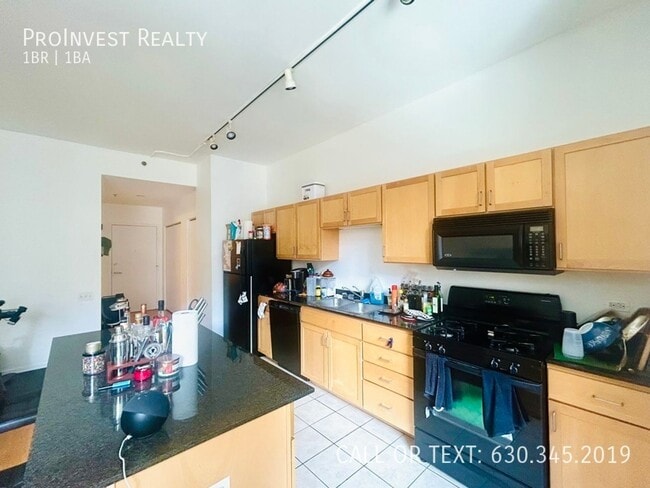 Building Photo - 5 N Wabash Ave Unit 905