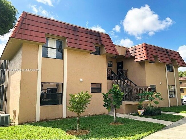 Photo - 14847 SW 104th St Unidad 10205 Rental