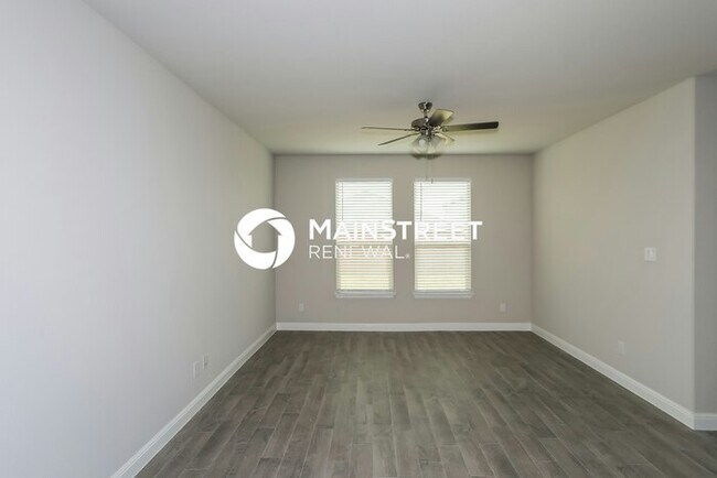Photo - 3 Bedroom Pet-Friendly Home in Fort Worth,...