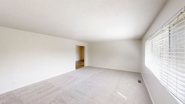 Photo - Charming 3 bed 2 bath Home in upper Yucaipa, Ca.