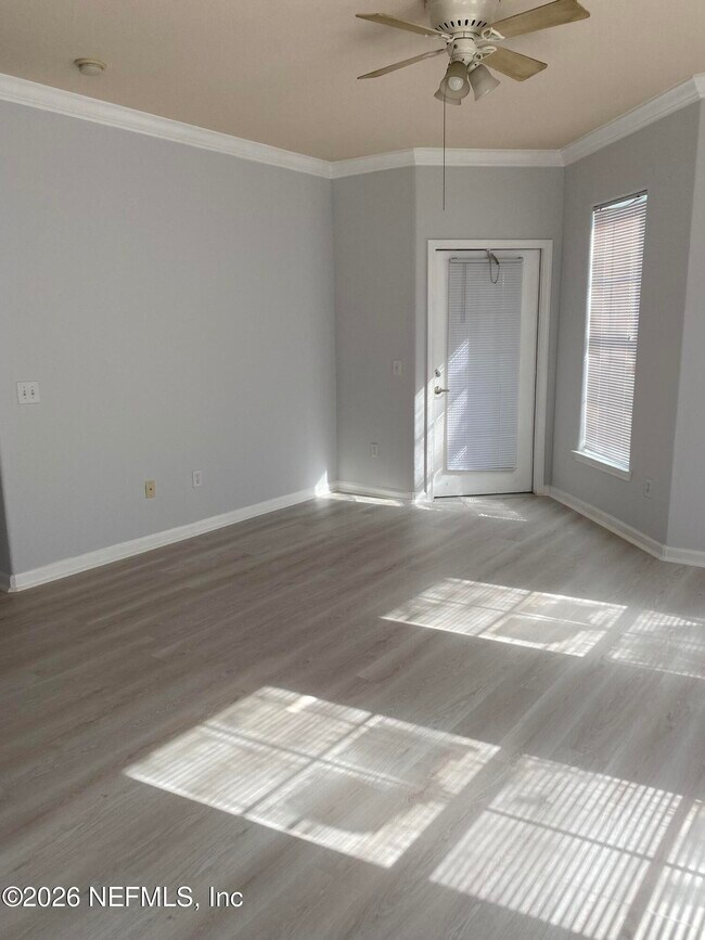 Photo - 8290 Gate Pkwy W Unit 105