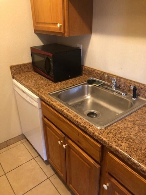 Photo - 800 W Belleview Ave Unit 202