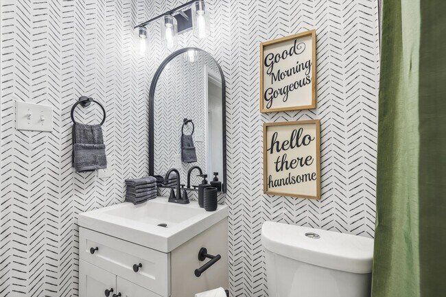 Photo - 2160 E Arkansas Ln