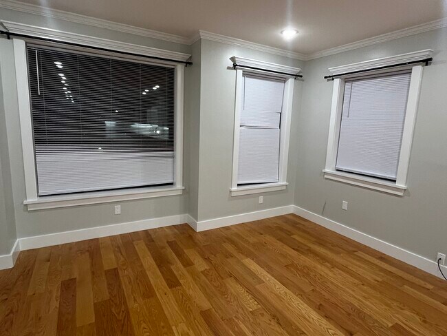 Photo - 230 Griffith St Unidad #1