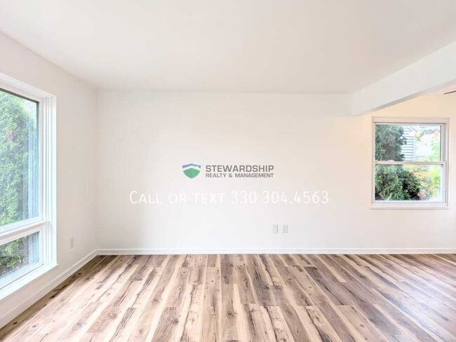 Photo - 1150 Valleyview Ave SW