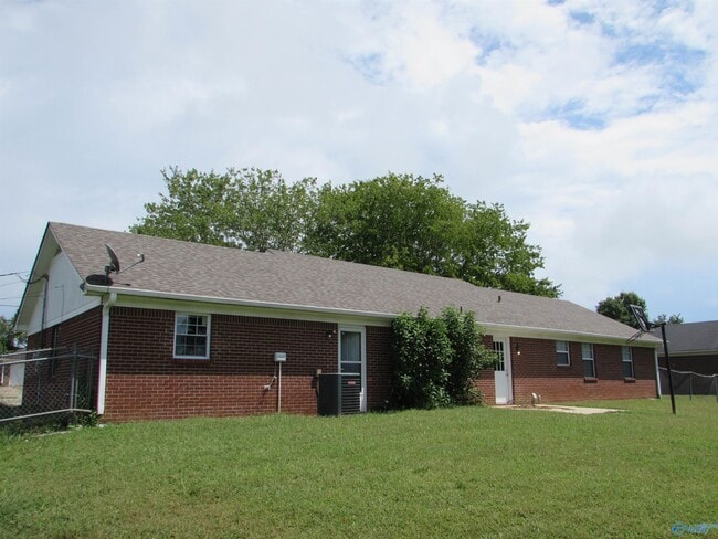 Photo - 110 Piper Ln