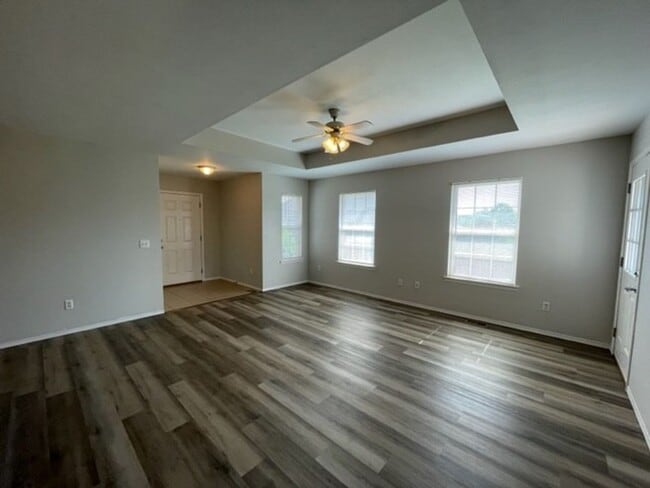 Photo - 4 Bedroom Walk out Basement Duplex in Ozark!