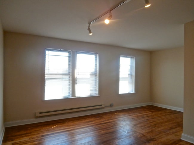 Building Photo - 339 Howard St Unit 302 Rental