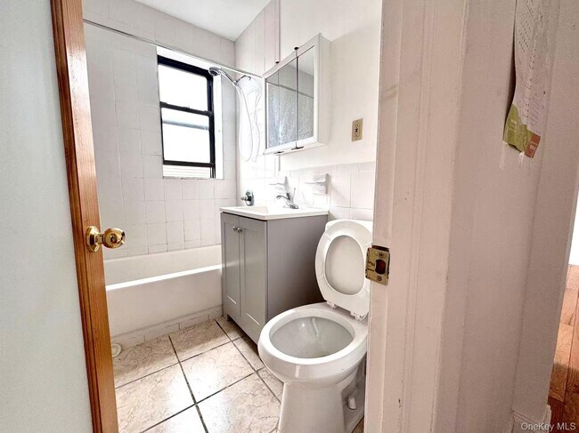 Photo - 40-12 73rd St Unit B3