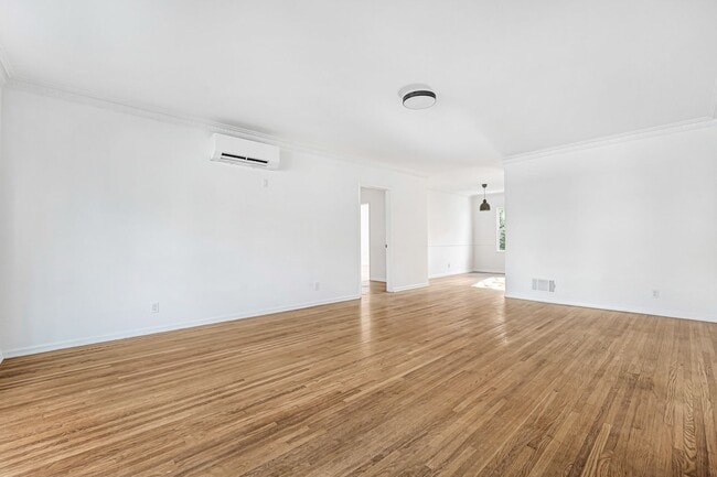 Photo - Newly updated 2-Bedroom 1-Bath Residence in the Heart of Los Feliz Unidad #2