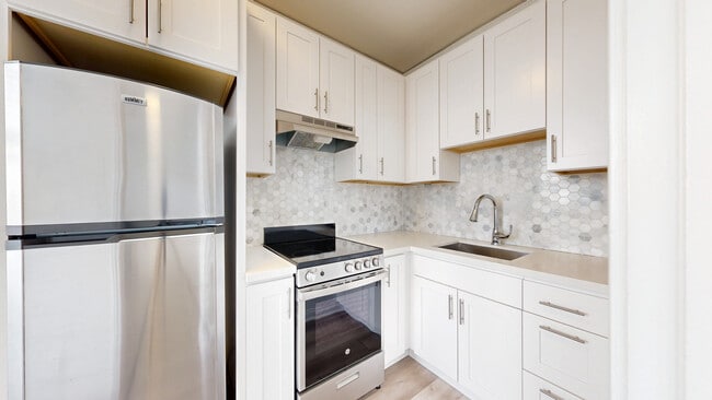 Building Photo - 17 Hermann St Unit 609