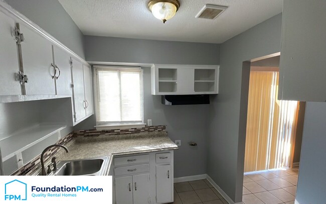 Photo - 4355 Melwood St