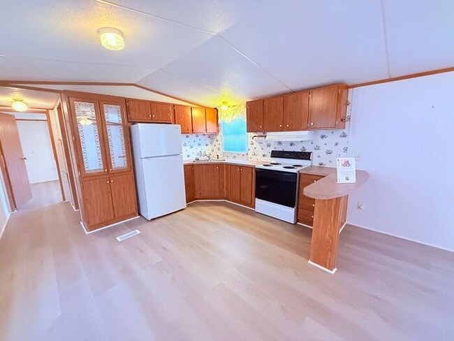 Photo - Single Wide Home 5 minutes to Wrightsville...