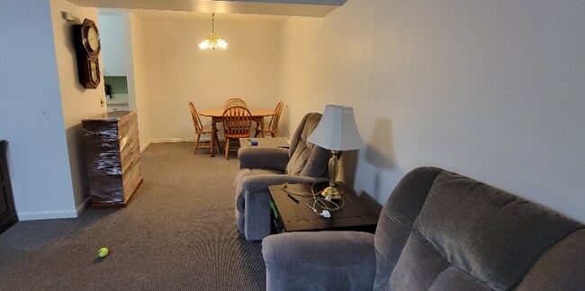 Photo - 164 Nottingham Square Rd Unit 3