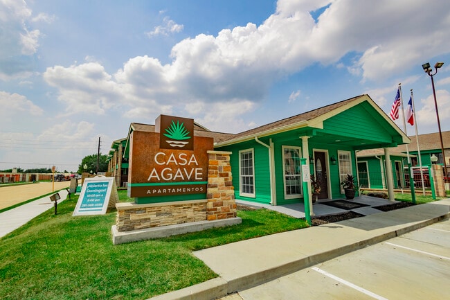 Building Photo - Casa Agave