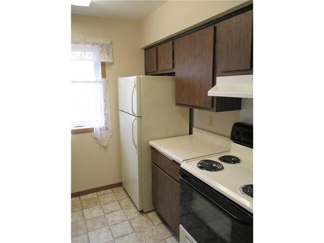 Photo - 480 W Main St Unit #B8