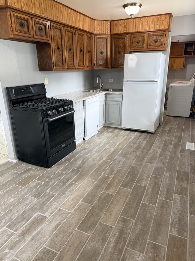 Photo - 133 W Briarcliff Rd