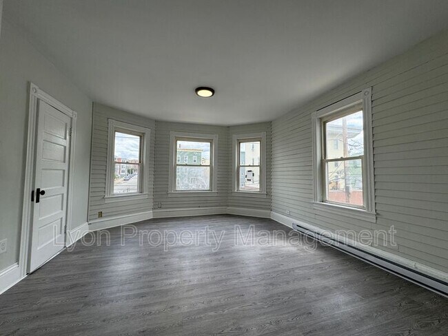 Photo - 19 Chester St Unit 2F