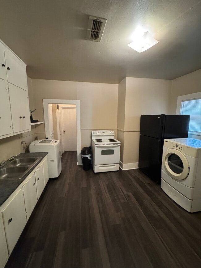 Photo - 914 Mulberry St