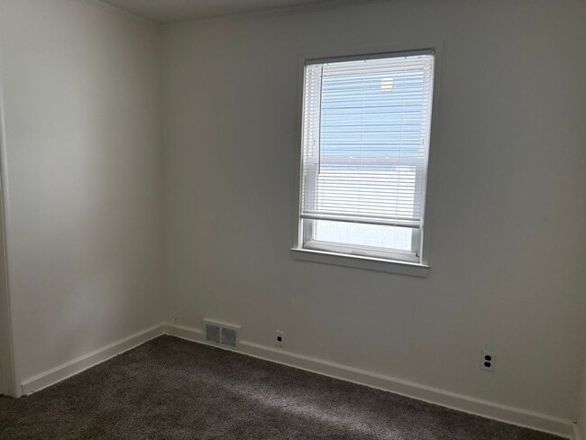 Photo - 611 N Michigan Ave