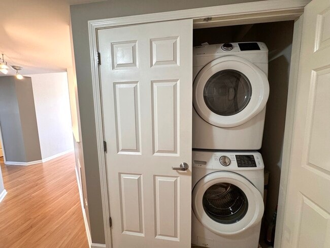 Photo - 656 Pearson St Unit 701C