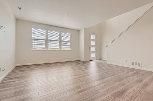 Photo - Welcome to this 3 bed, 2 and half bath town-home in Briargate area