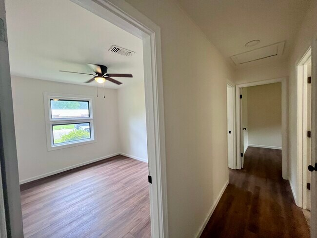 Photo - 147 Beech St