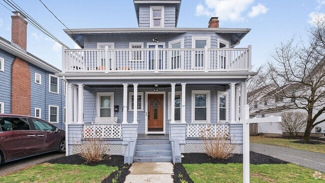 Building Photo - 136 Jewett St Unit 2 Rental