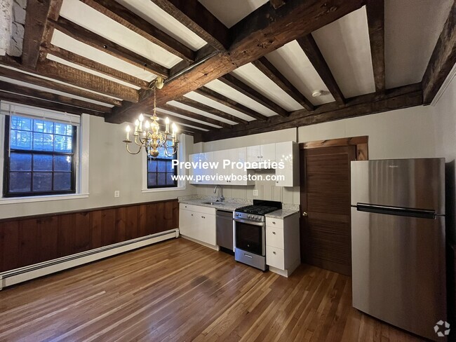 Building Photo - 26 Fayette St Unit B Rental