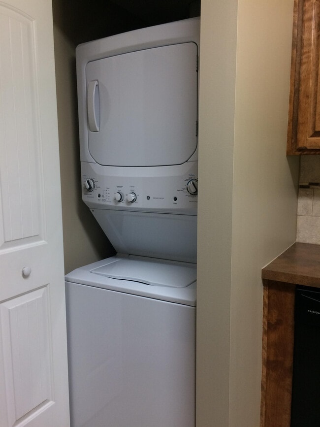 Photo - 711 E Culton St