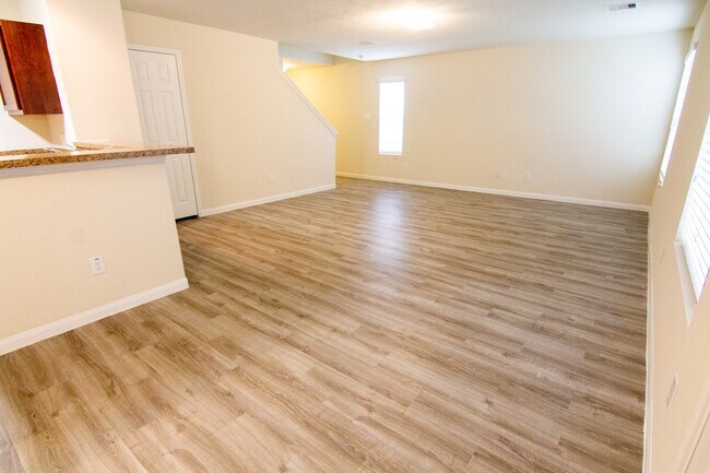 Photo - 15206 Lucky Star Dr