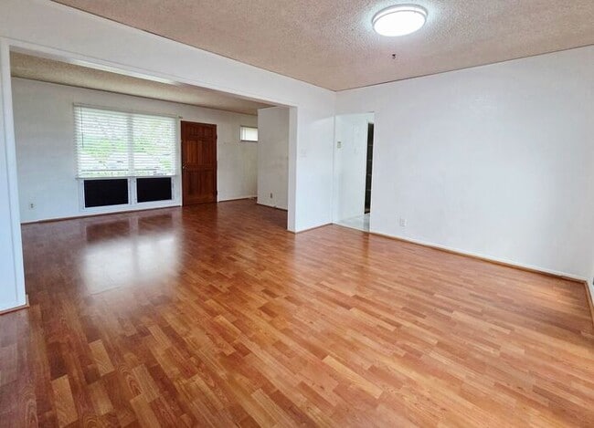 Photo - Ridgeway - Aiea: 3 Bed, 1.5 Bath Townhome w/ 2 assigned parking