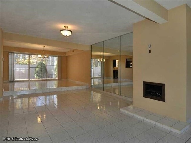77 Hoffman Ave