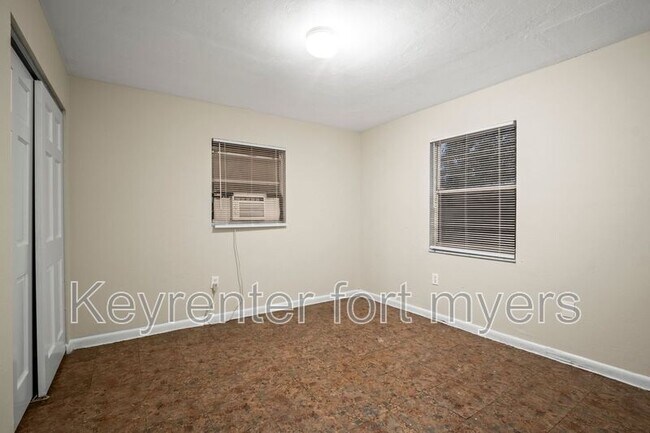 322B Louise Ave - 322B Louise Ave Casa