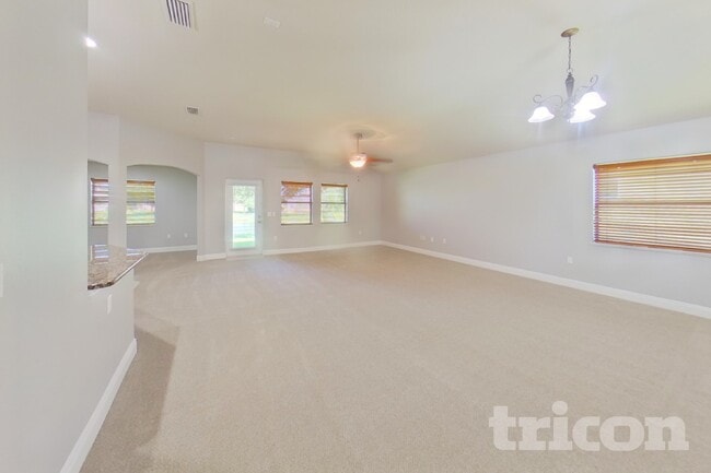 Photo - 182 Athey Ct