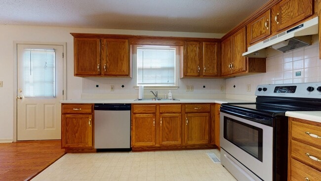 Photo - Charming Three Bedroom Columbia Townhome C...