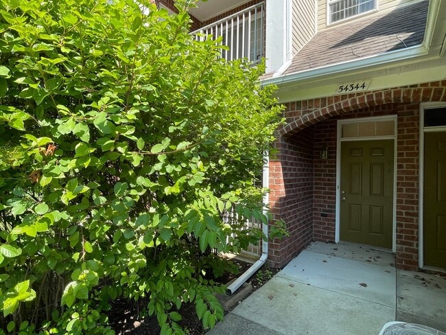 Photo - Shelby TWP 2-BR, 2-BA with Attached Garage, Lower Unit, Immediate Occupancy