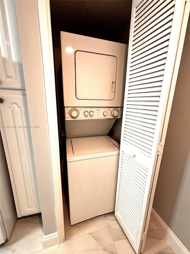 Photo - 2900 N Course Dr Unidad 107