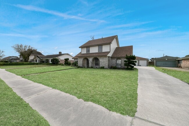 Photo - 15423 Ridingwood Dr