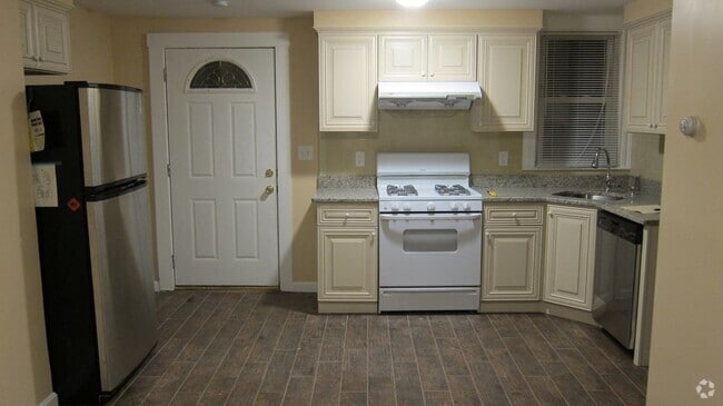 Building Photo - 39 Rawson Rd Rental