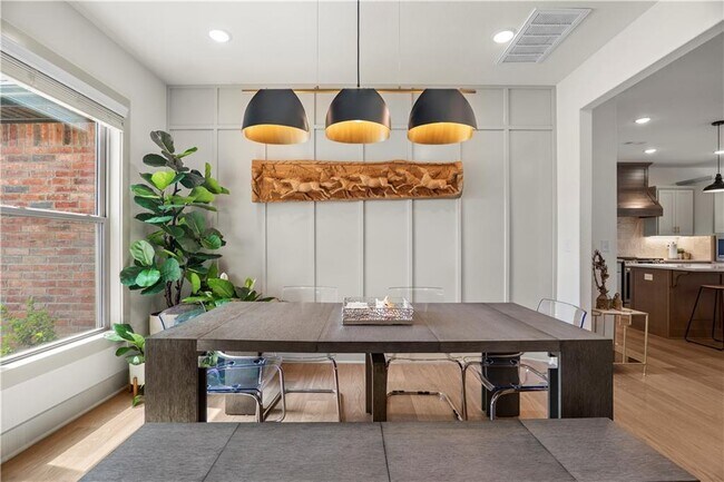 Photo - 3200 SW Rosemont Ave